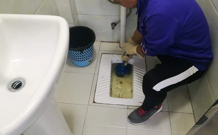 海尾镇疏通蹲坑
