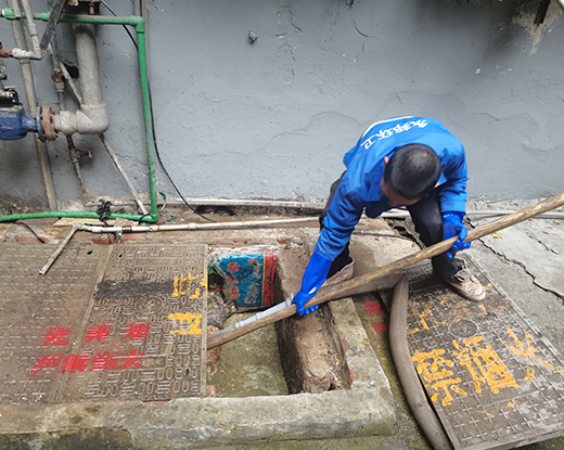 海尾镇清掏化粪池