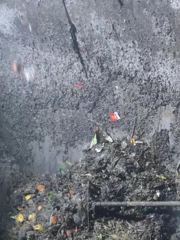 海尾镇污水池清理